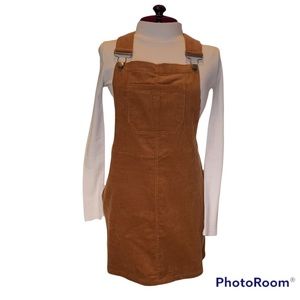 Charlotte Russe Front Pocket Overall Dress, Style # 44810